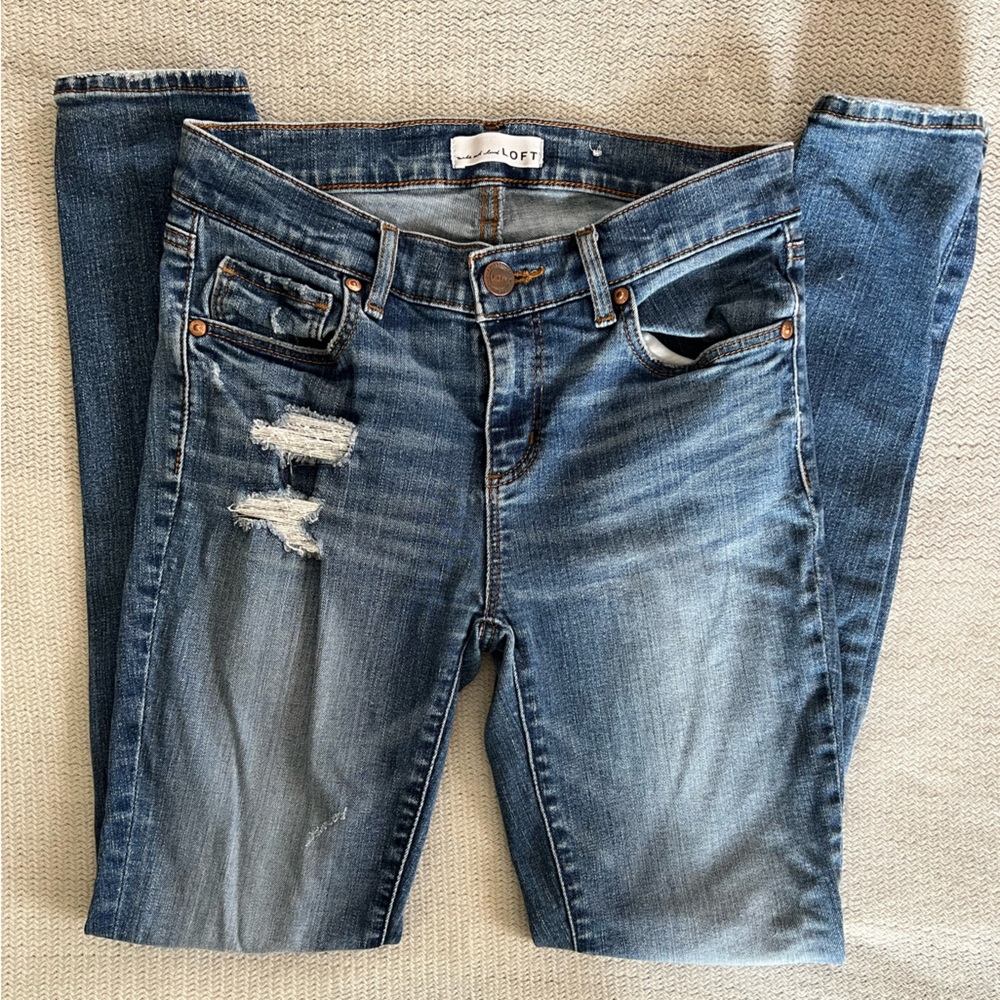 👖 Loft Women’s Modern Skinny distressed jeans size 0